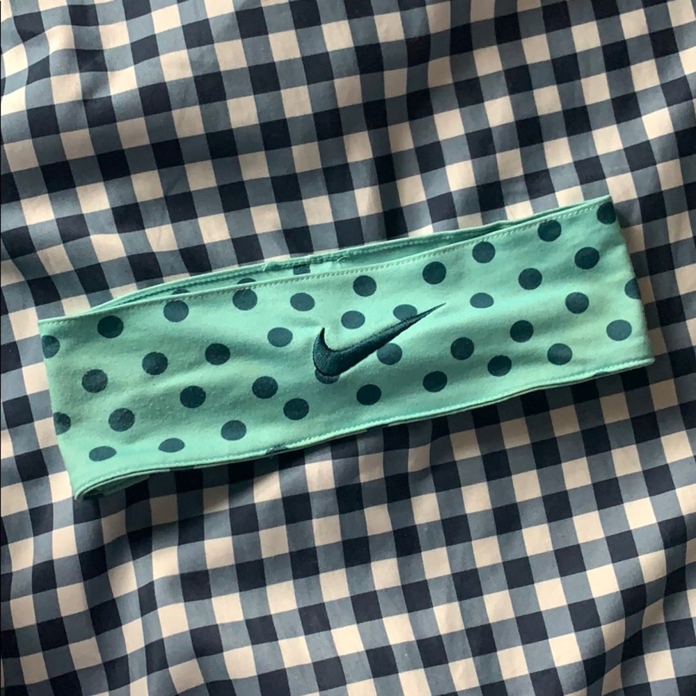 Nike headband